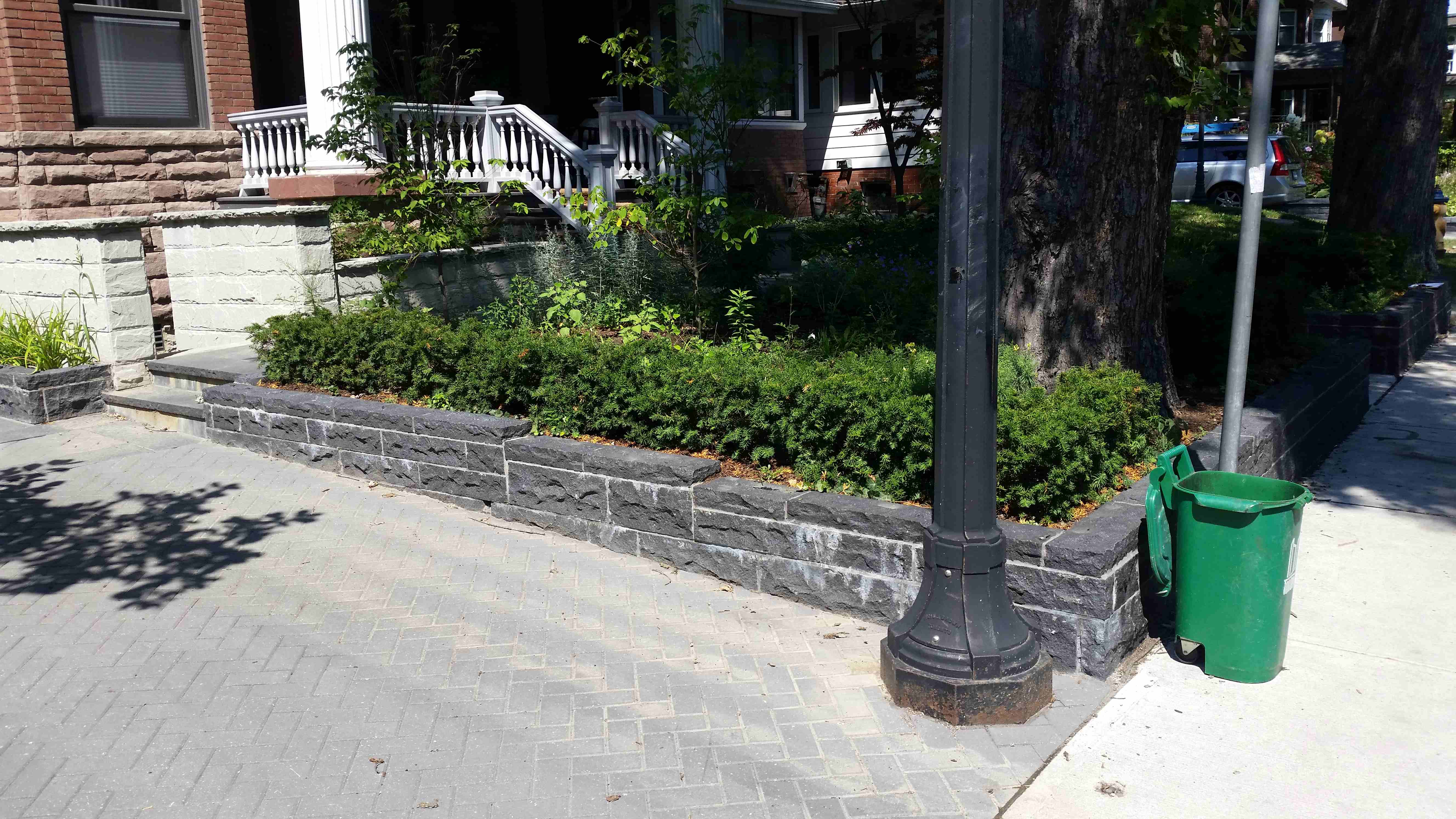 Retaining Wall along driveway