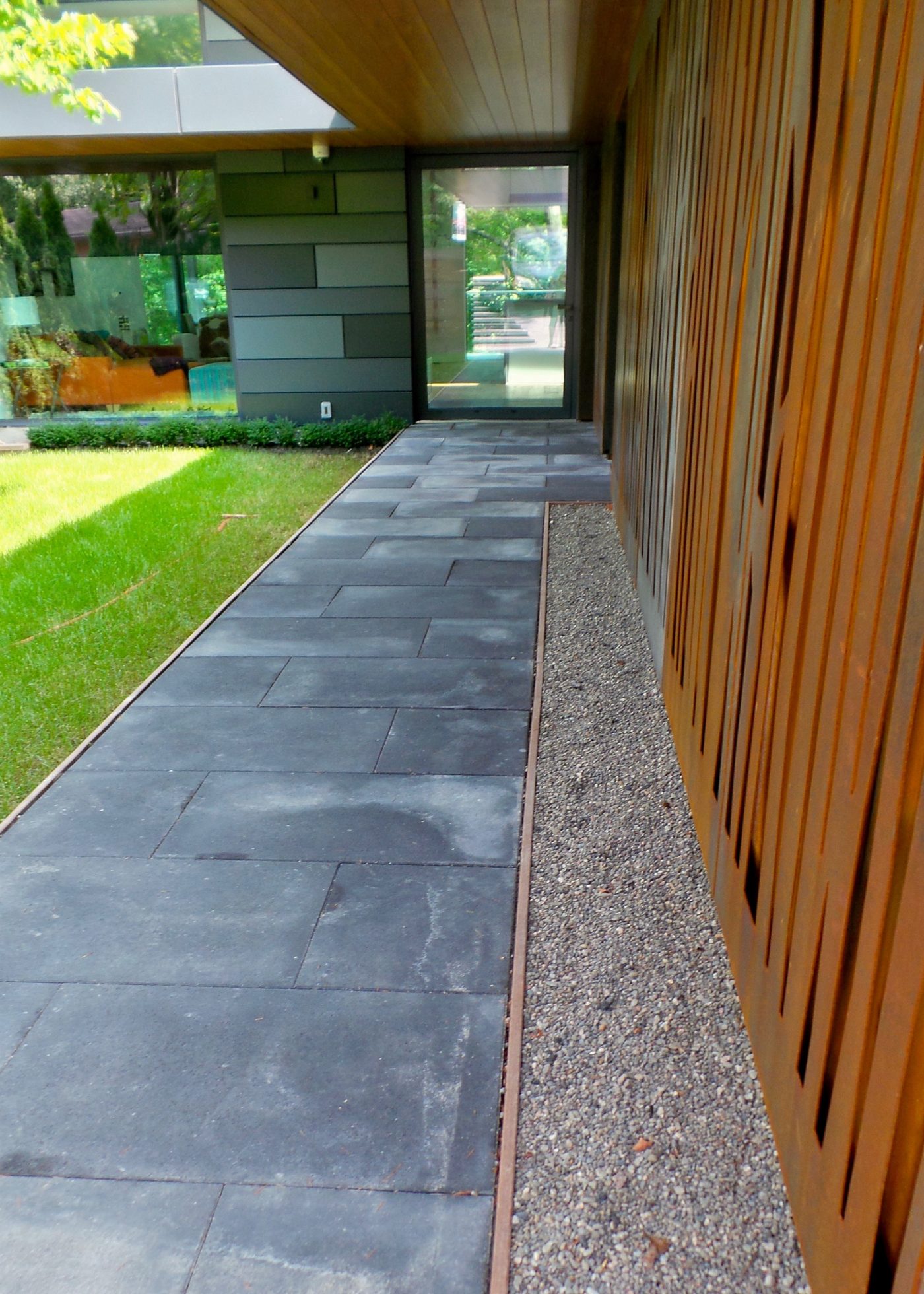 Stone Entranceway with large granite slabs