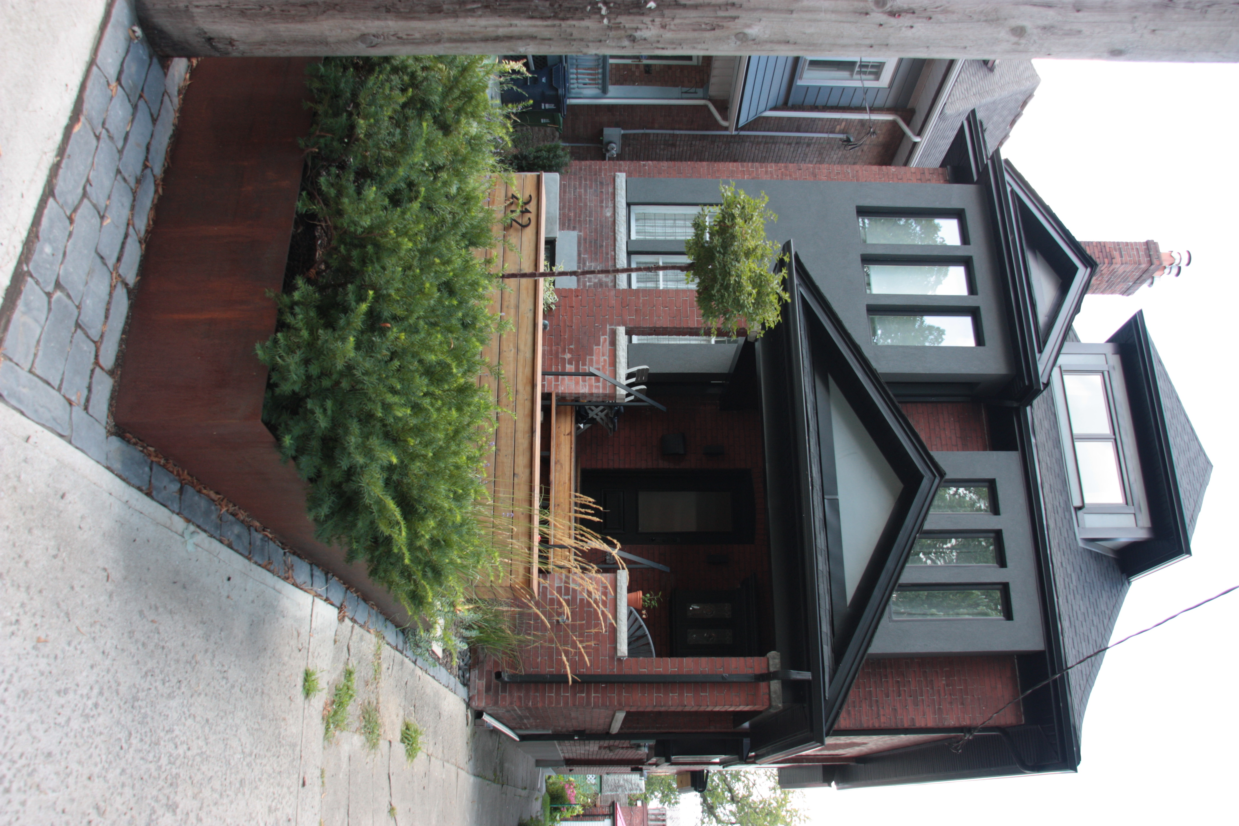 Driveway angle of planter and property
