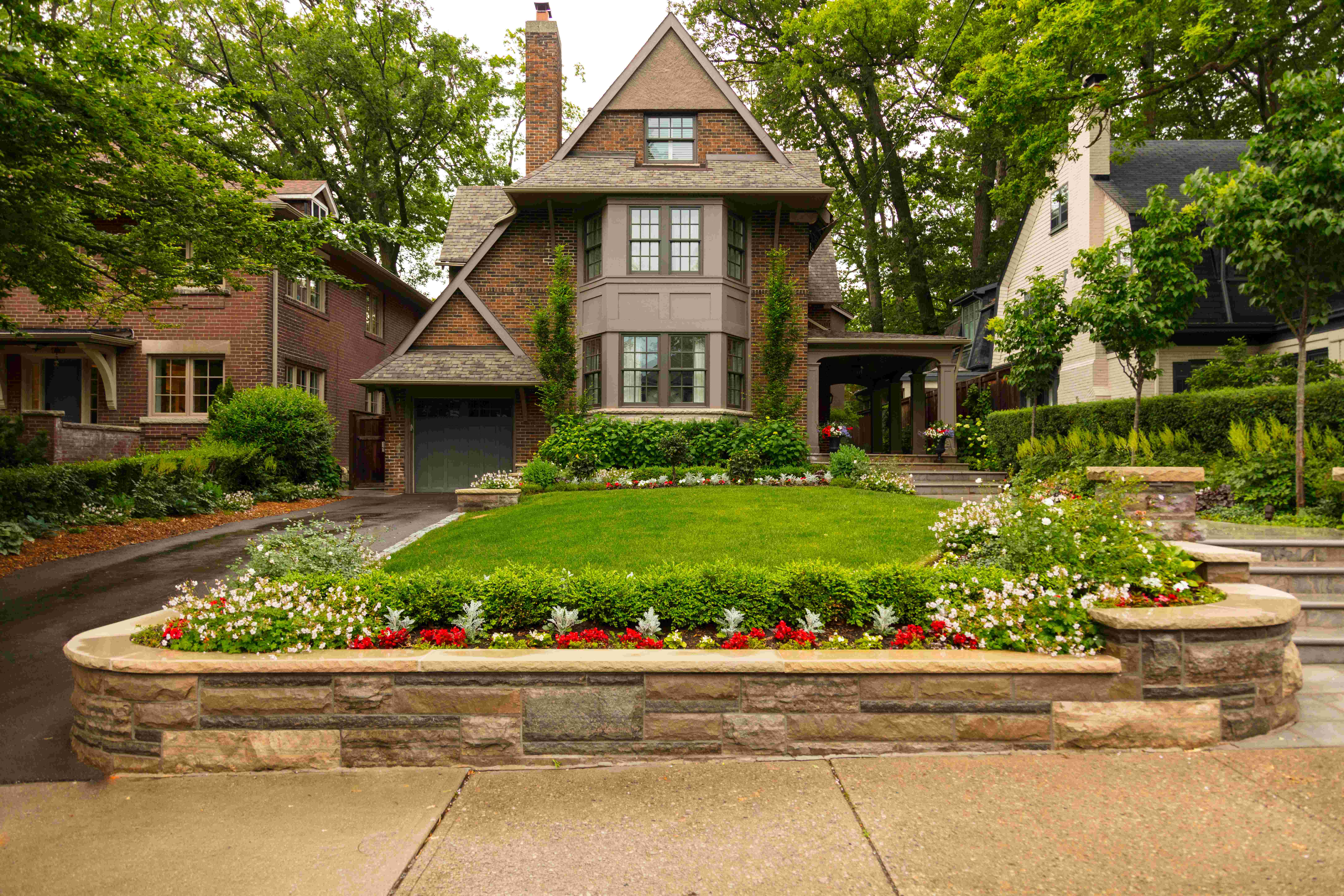 Front Yard Spaces